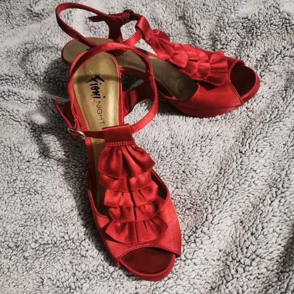 Red Satin Heels (9.5) - Picture 1 of 10